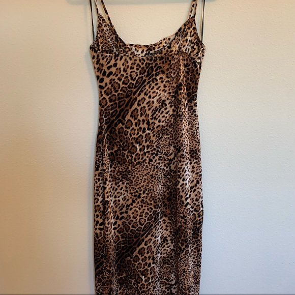 NWT Forever 21 Long Leopard Dress with Cowl Neckline and Leg Slit - Size M - Picture 5 of 7